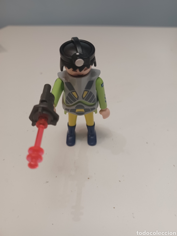 Playmobil: Figura playmobil top agent espacial con pistola laser y casco linterna Ak-Rag