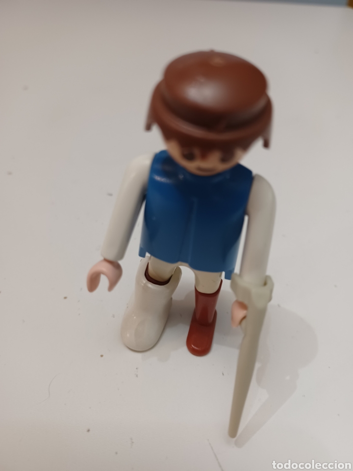 Playmobil: Figura Playmobil hombre jinete accidentado con escayola y muleta