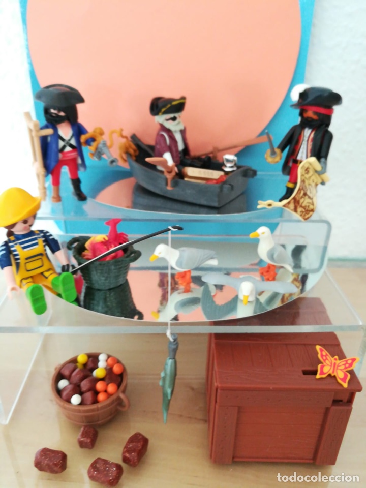 Playmobil: Piratas y pescadora con animales.