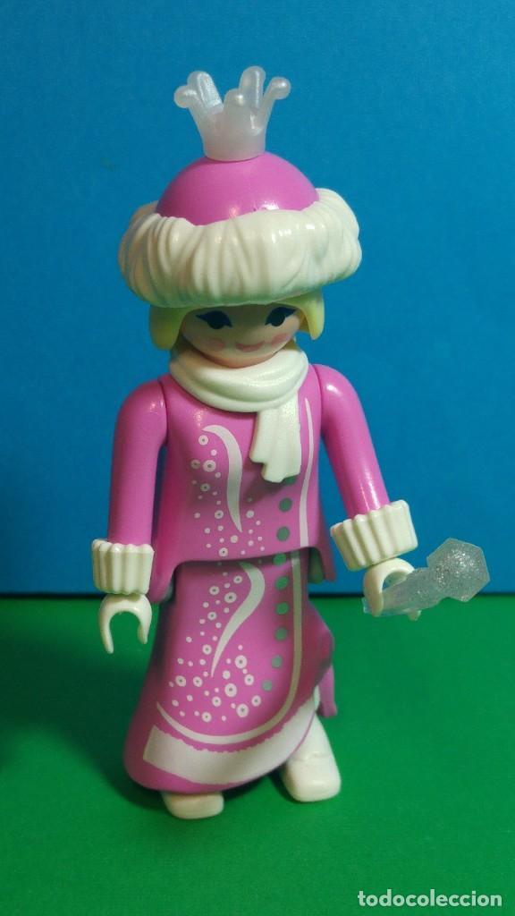 Playmobil: PLAYMOBIL SERIE 11 ROSA. SOBRES SORPRESA. REF 9147. PRINCESA DE HIELO. FIGURA 7.
