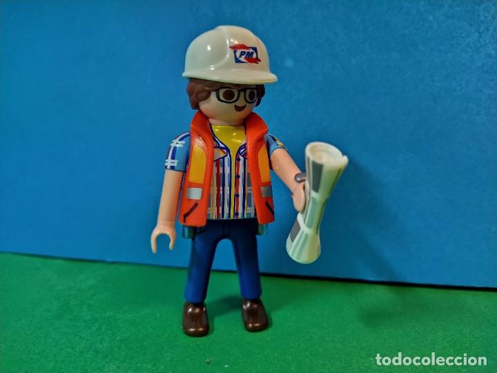Playmobil: PLAYMOBIL SERIE 18 AZUL. SOBRES SORPRESA. REF 70369. ARQUITECTO INGENIERO. FIGURA 8
