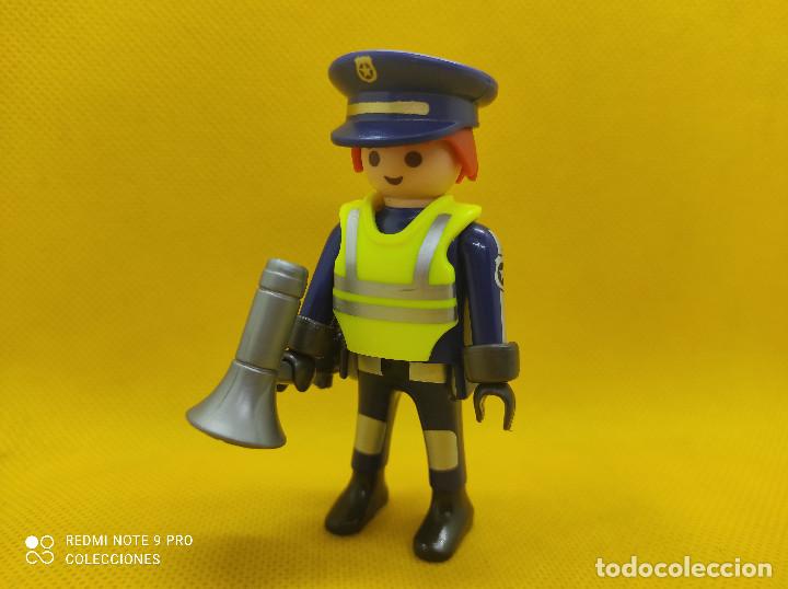 Playmobil: Playmobil Polic&iacute;a con chaleco y meg&aacute;fono - Foto 1