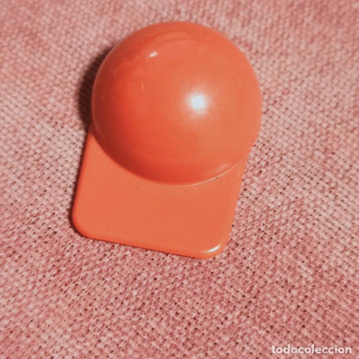 Playmobil: Gorro famobil Playmobil gorra piloto mec&aacute;nico gasolinera obrero etc