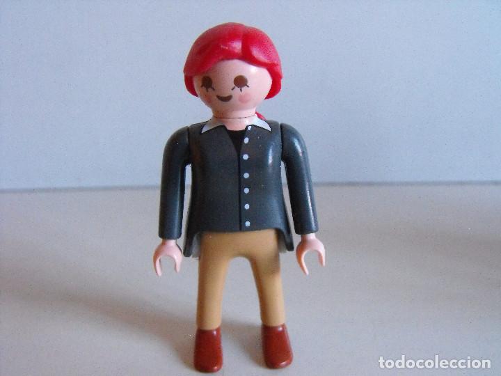 Playmobil: PLAYMOBIL. Figura de mujer. - Foto 1