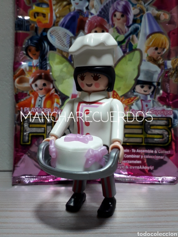 Playmobil: PLAYMOBIL REPOSTERA BANDEJA CON TARTA COCINERA GIRLS SOBRE SORPRESA SERIE 12 ROSA 9242 PLAYMOVIL