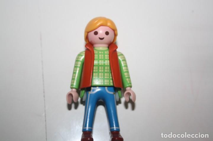 Playmobil: PLAYMOBIL FIGURA MUJER - Foto 1