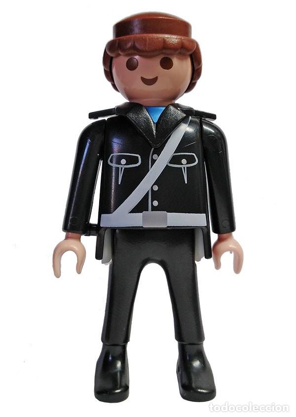 Playmobil: Playmobil Figura de Carabiniero Polic&iacute;a Italiano. FIGURA SUELTA!!. USADA, EN BUEN ESTADO.