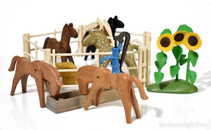 Playmobil: Playmobil. Abrevadero con caballos