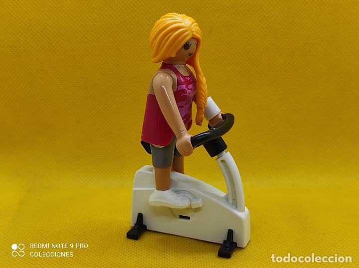 Playmobil: Playmobil Chica con bicicleta est&aacute;tica - Foto 2
