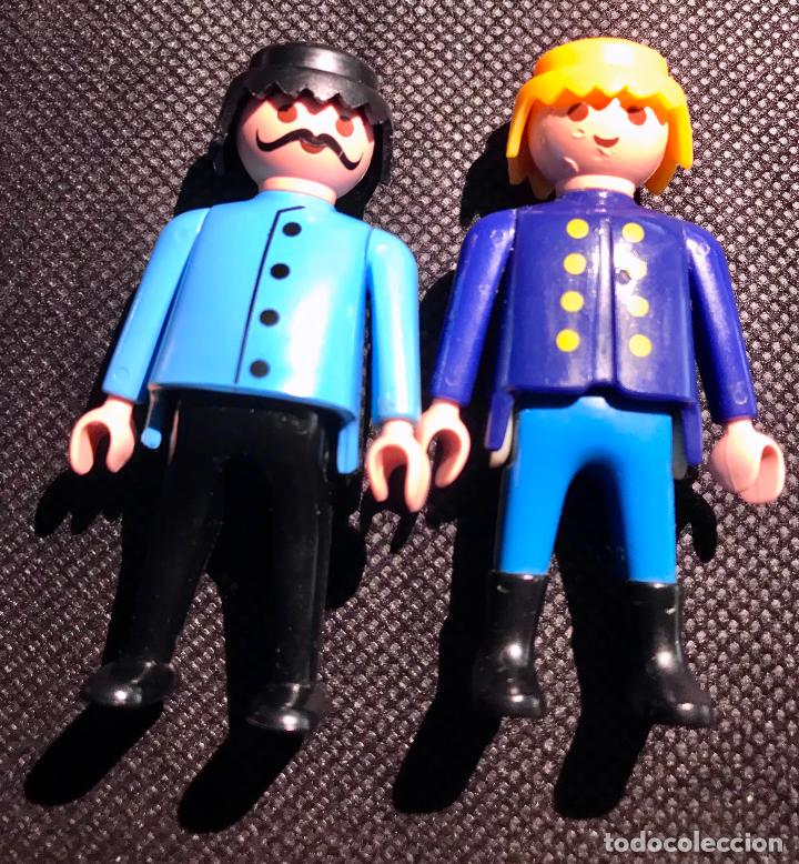 Playmobil: DOS MU&Ntilde;ECOS CLICS FAMOBIL PLAYMOBIL 1986 Y 1992