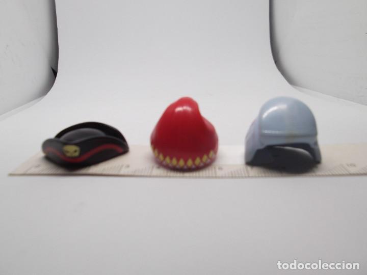 Playmobil: Gorros de Playmobil diferentes. - Foto 2