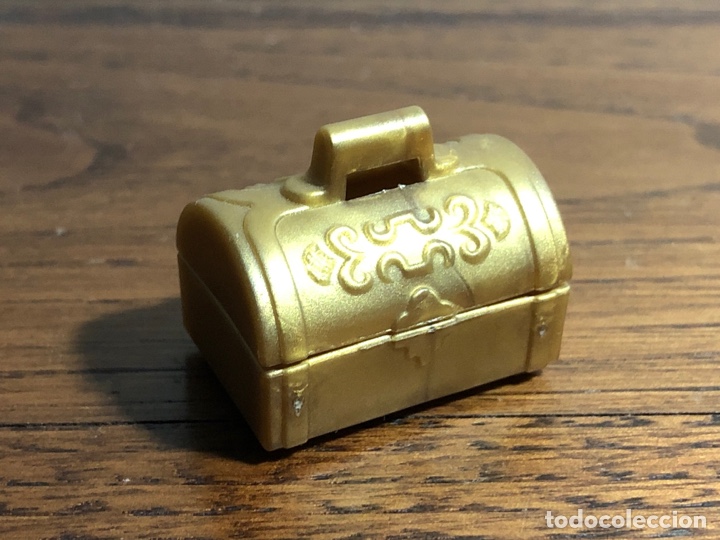 Playmobil: PEQUE&Ntilde;O COFRE BA&Uacute;L PLAYMOBIL FAMOBIL