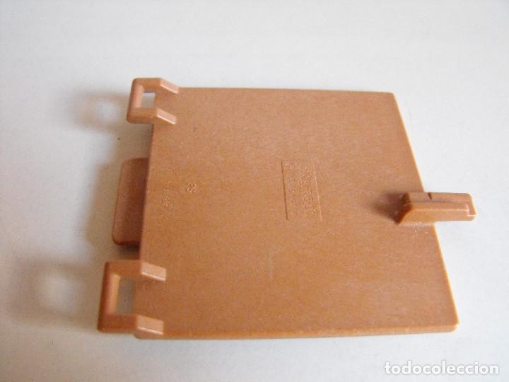 Playmobil: PLAYMOBIL. Puerta, trampila de acceso. - Foto 1