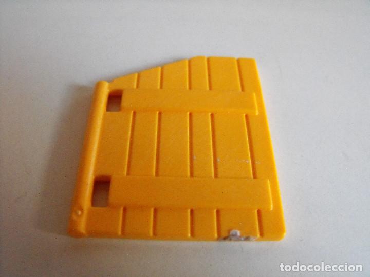 Playmobil: PLAYMOBIL. Puerta de acceso a desv&aacute;n. - Foto 1