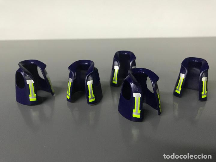 Playmobil: playmobil lote 5 chaleco recambio policia rescate bombero - Foto 1