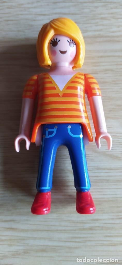 Playmobil: PLAYMOBIL MUJER CAMISETA Y VAQUEROS - Foto 1