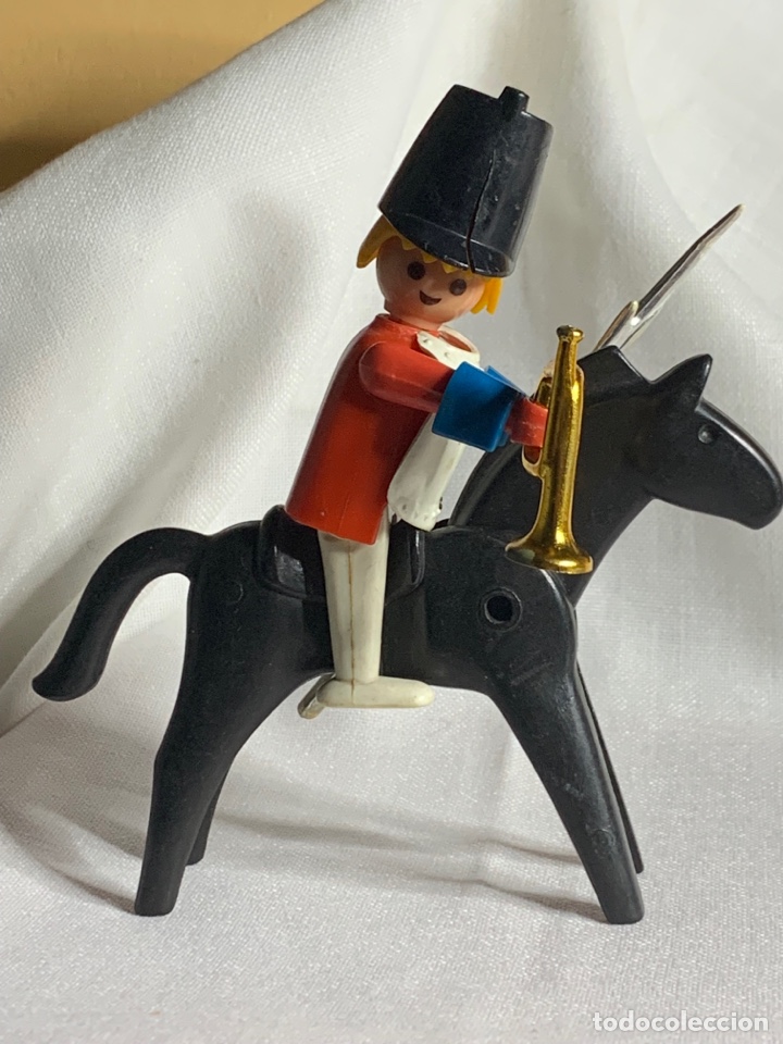 Playmobil: SOLDADO A CABALLO CON TROMPETA Y LANZA PLAYMOBIL GEOBRA 1974