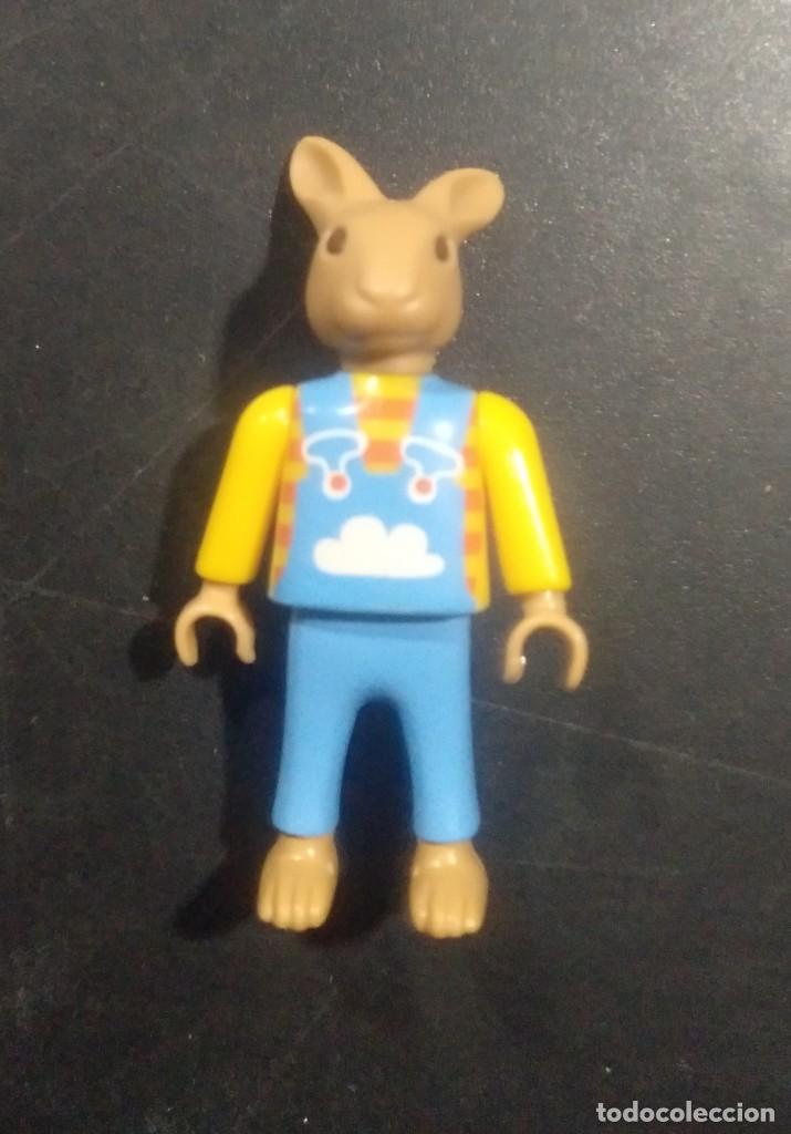 Playmobil: PLAYMOBIL NI&Ntilde;O CON CABEZA DE CONEJO - 30/5/20
