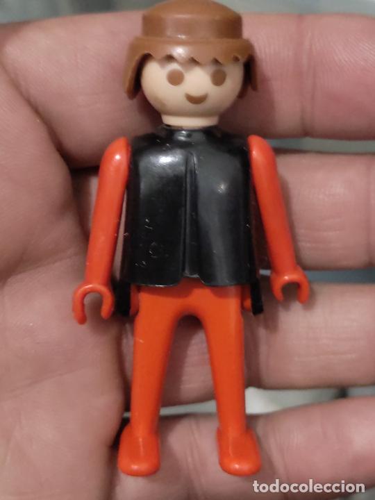 Playmobil: FAMOBIL 1974 PLAYMOBIL MANOS FIJAS CHICO PELO MARRON BRAZOS ROJOS GEOBRA