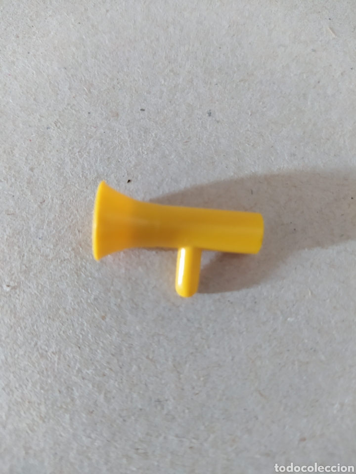 Playmobil: Playmobil meg&aacute;fono ciudad amarillo j.