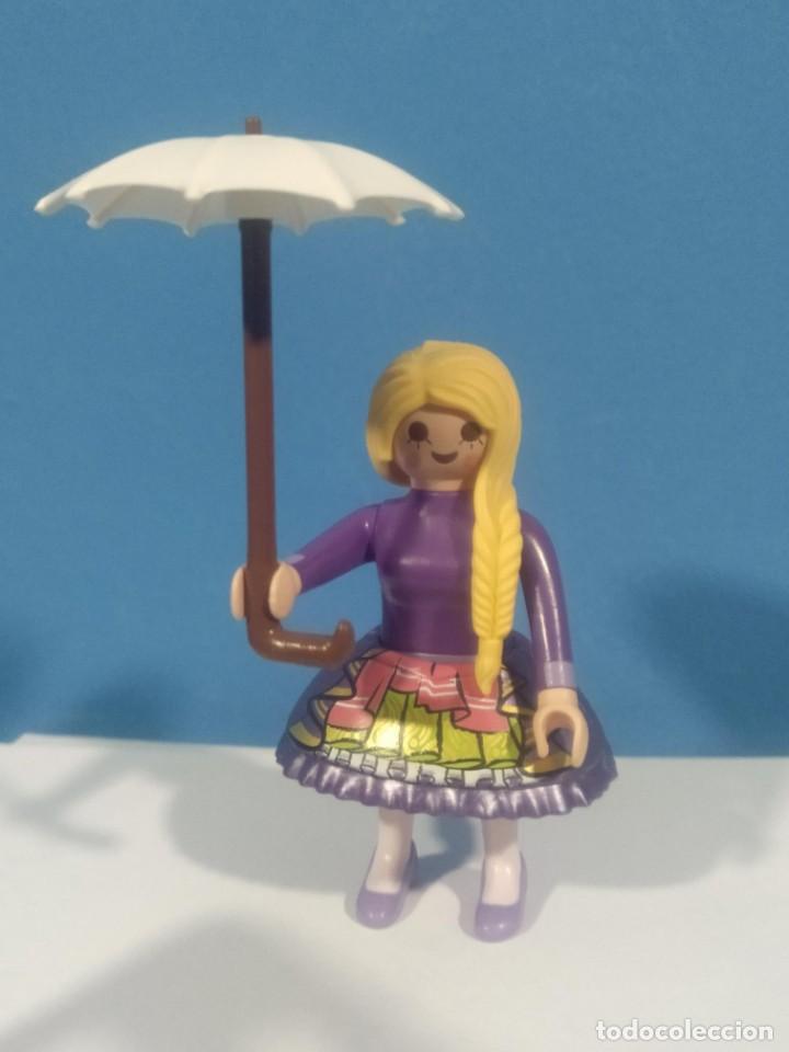 Playmobil: PLAYMOBIL FIGURA MUJER RUBIA CON SOMBRILLA - 13/2/21