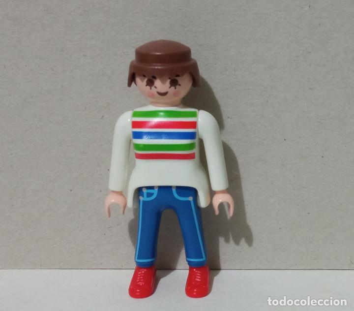 Playmobil: Playmobil - Figura Personaje Mujer con Coleta y Jersey, Sueter a Rayas