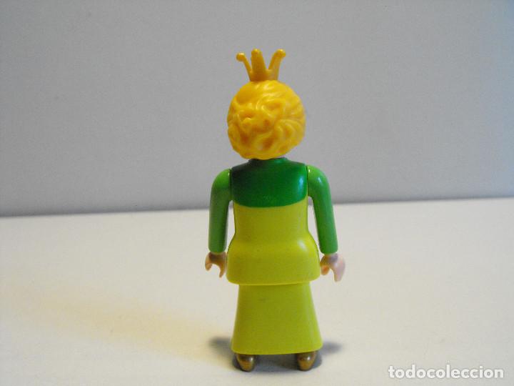 Playmobil: PLAYMOBIL. Mujer con corona. - Foto 3