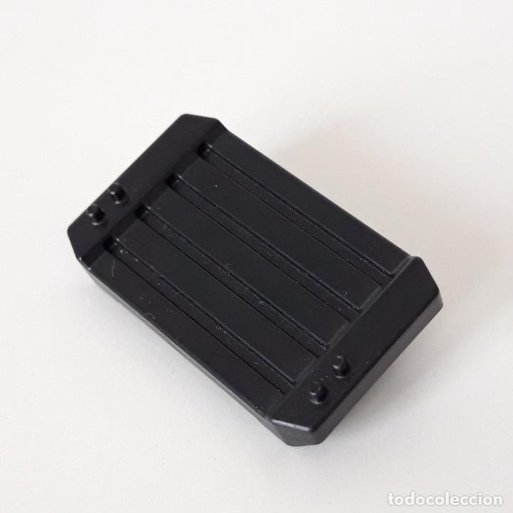 Playmobil: PLAYMOBIL PIEZA RECTANGULAR NEGRA TAPA E6 - Foto 3