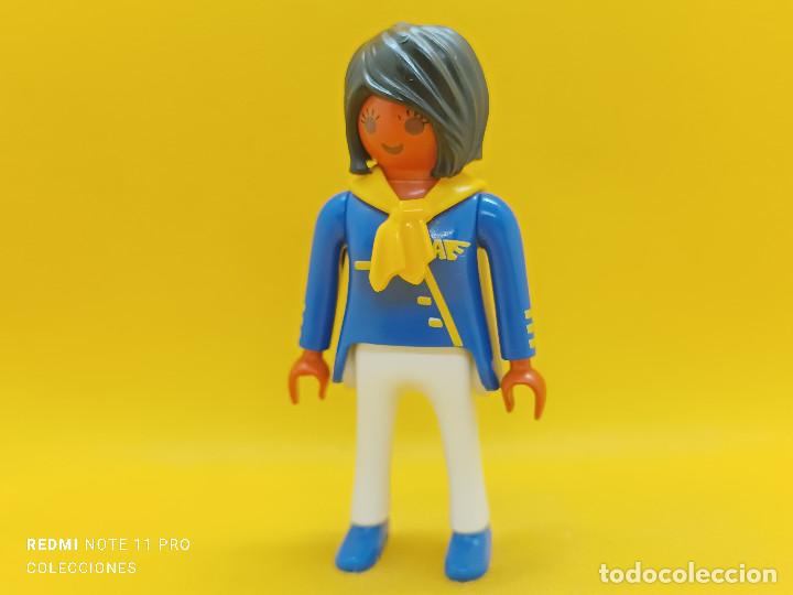 Playmobil: Playmobil Azafata con pa&ntilde;uelo amarillo