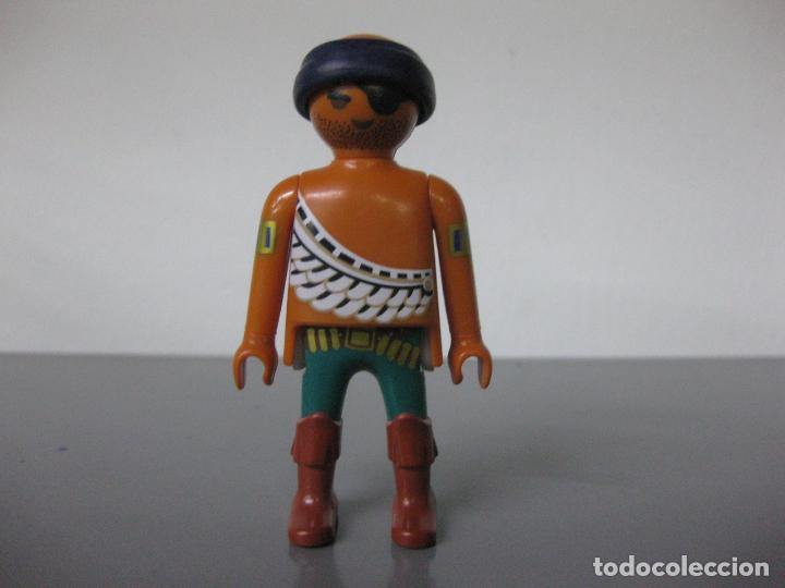 Playmobil: PLAYMOBIL figura MALOTE CON PARCHE OJO Y DESCAMISADO mix7