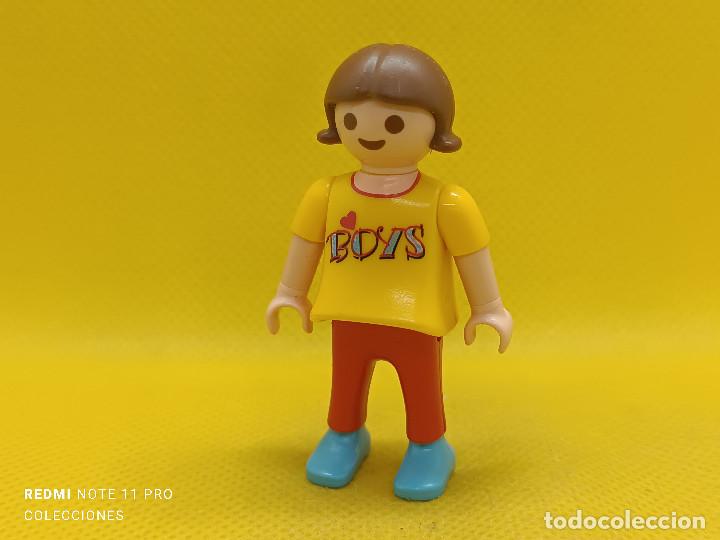 Playmobil: Playmobil Ni&ntilde;a con camiseta Boys