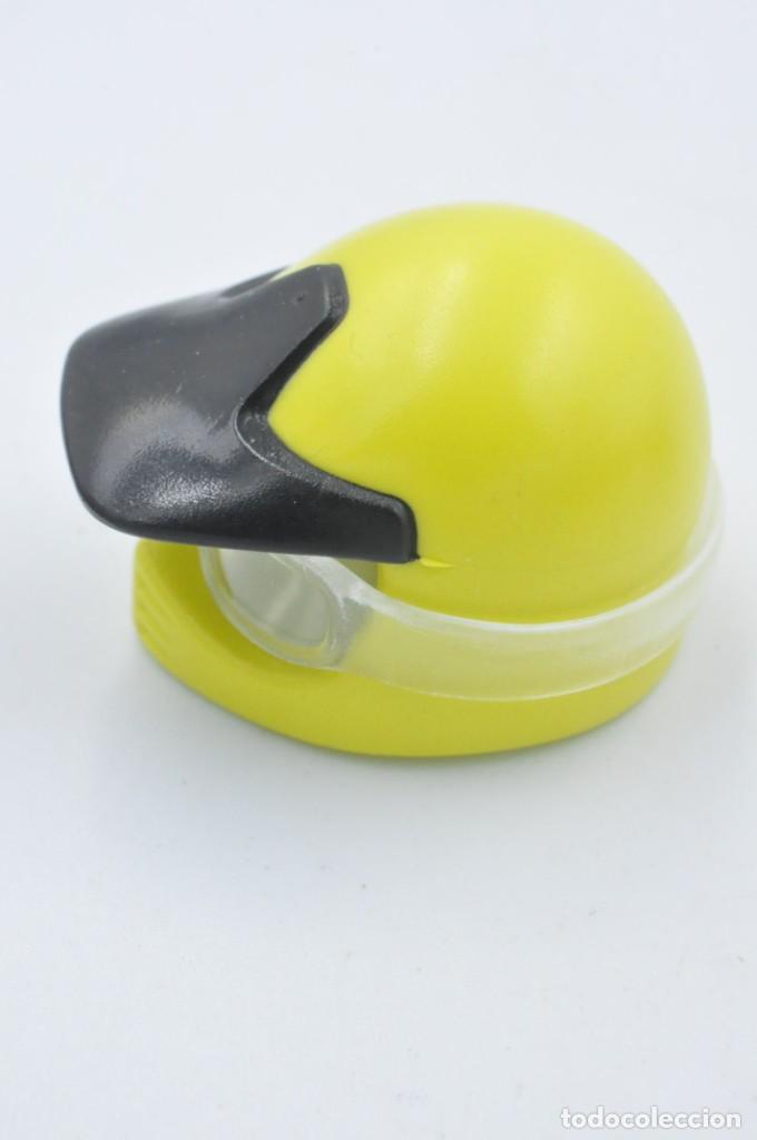 Playmobil: cj1423 PLAYMOBIL, casco amarillo visera quad 4425