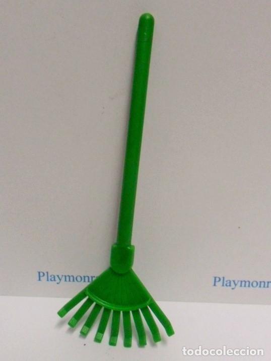 Playmobil: PLAYMOBIL B012 * HERRAMIENTAS RASTRILLO PARA RECOGER HOJAS CAIDAS EN PARQUE Y JARDINES