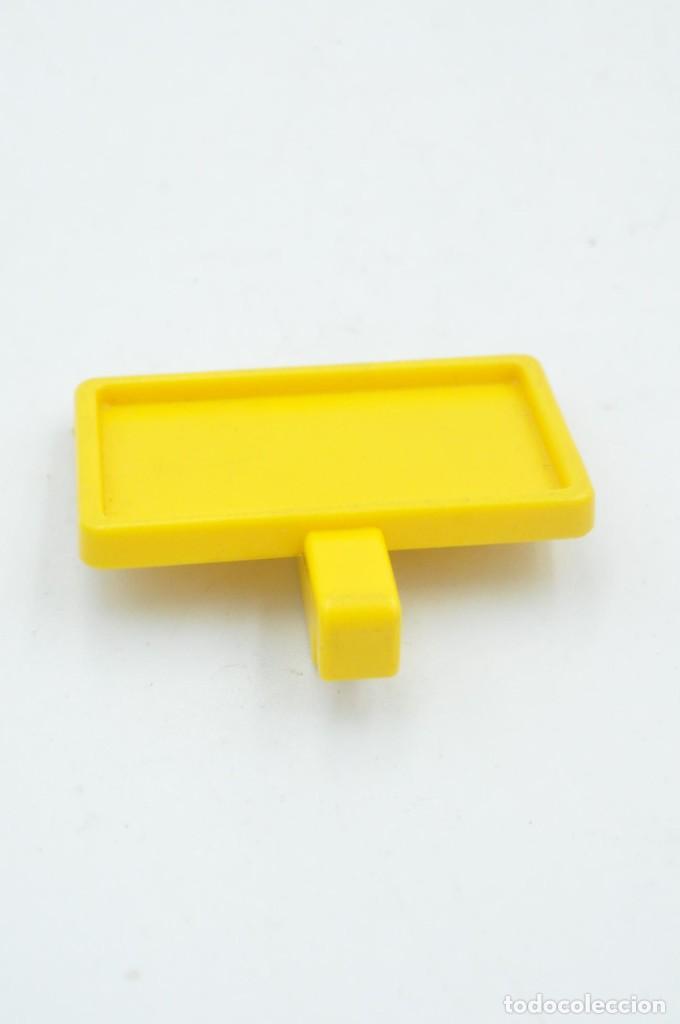 Playmobil: VIN224 PLAYMOBIL, accesorio bandeja amarilla pizarra 3522