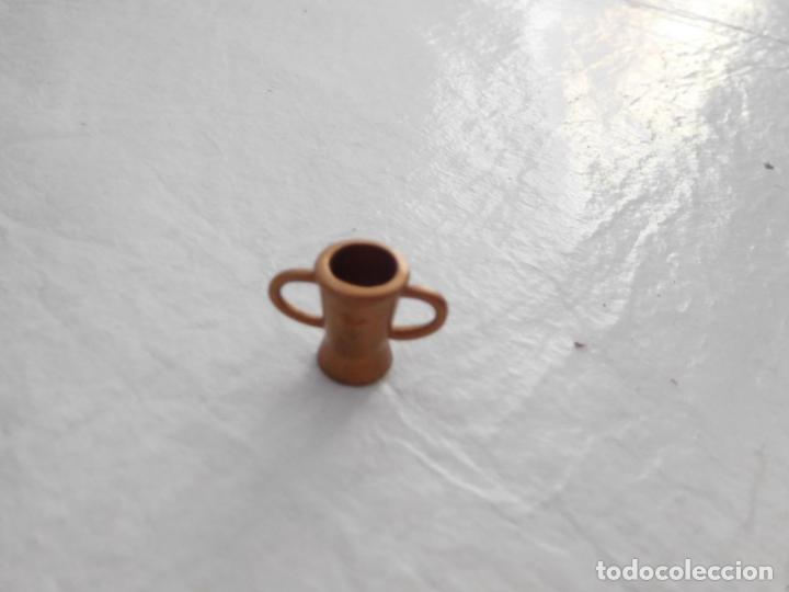 Playmobil: M69 Copa doble asa color bronce Playmobil Famobil.