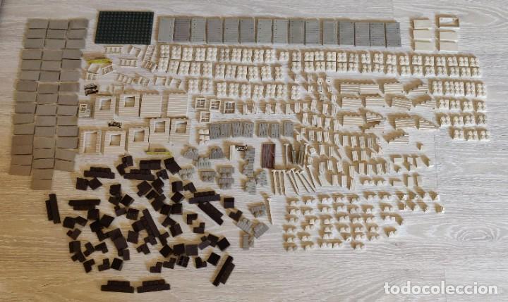 Playmobil: Piezas construccion. Falta verificar si es playmobil.