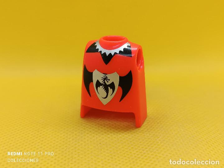 Playmobil: Playmobil Pecho con escudo con Drag&oacute;n, torso