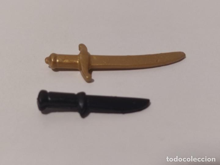Playmobil: Playmobil-espada y pu&ntilde;al.