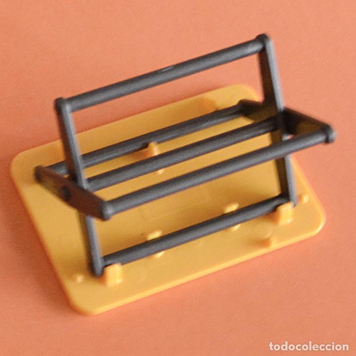 Playmobil: MESA PLEGABLE - CAMPING - PLAYMOBIL - Foto 2