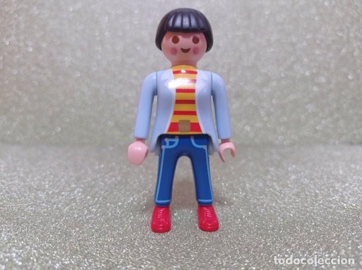 Playmobil: FIGURA PLAYMOBIL CHICA AMERICANA AZUL ( DISPONEMOS DE UNA SEGUNDA FIGURA LLAVERO)