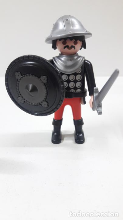 Playmobil: GUERRERO MEDIEVAL CON COMPLEMENTOS . REALIZADO POR PLAYMOBIL
