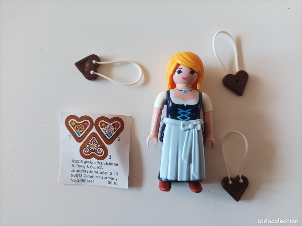Playmobil: PLAYMOBIL CHICA CON BOLSOS EN FORMA DE CORAZONES . MUY BUEN ESTADO