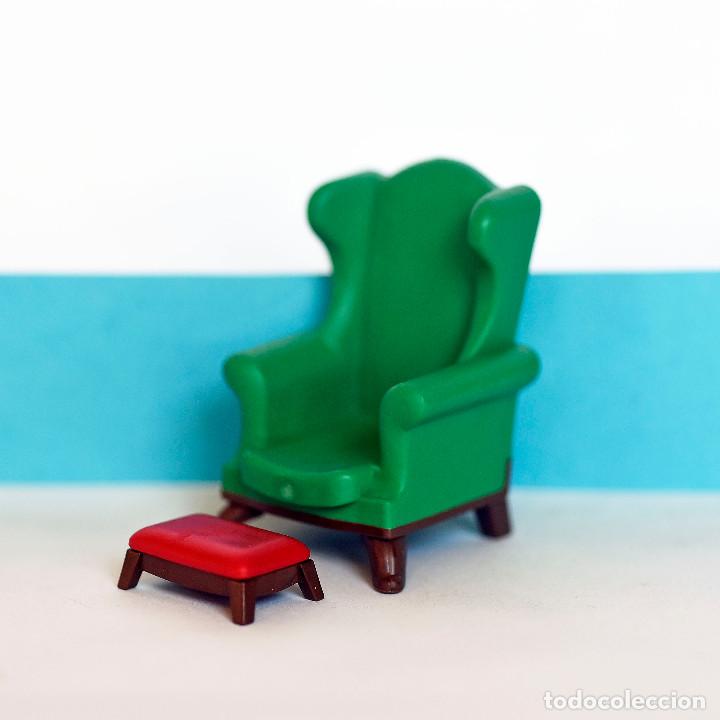 Playmobil: Playmobil Sill&oacute;n Orejero del Comedor Victoriano con Reposapies. 70894 5320. Mueble casa victoriana.