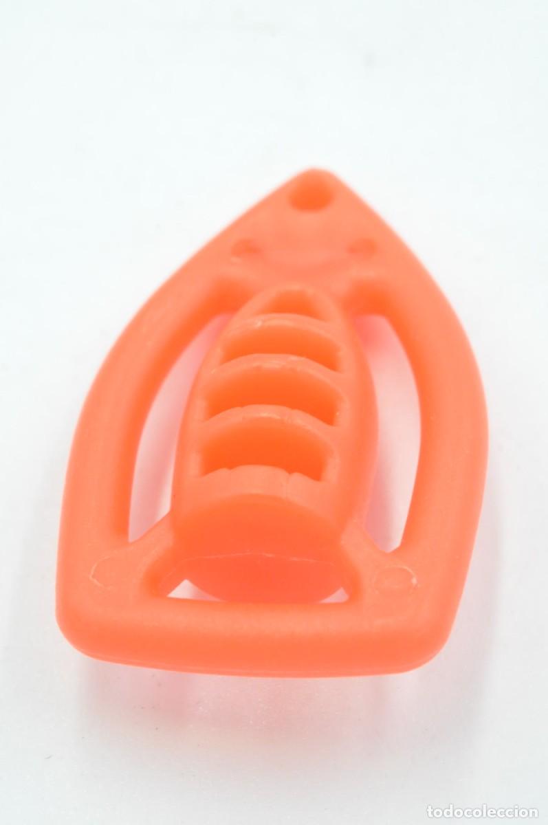 Playmobil: cj1421 PLAYMOBIL, salvavidas socorrista playa (es m&aacute;s claro que en la foto)