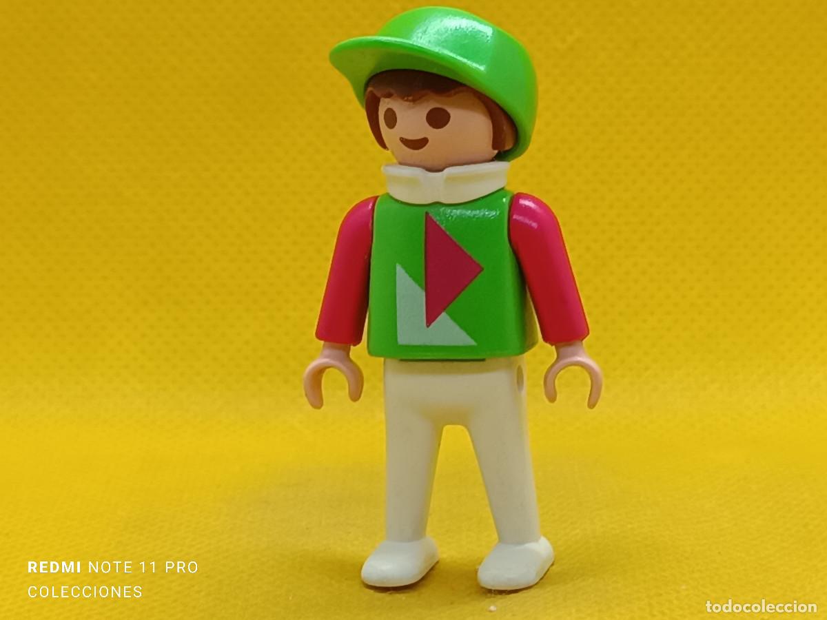 Playmobil: Playmobil Ni&ntilde;o con gorra verde