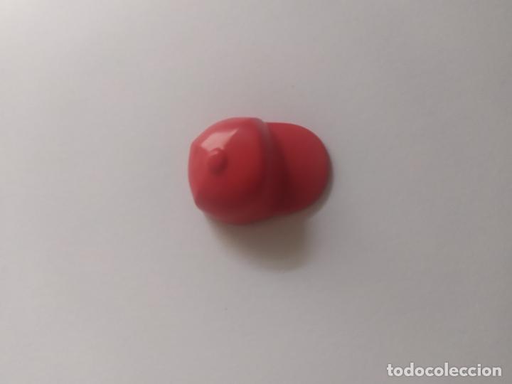 Playmobil: PLAYMOBIL GORRA VISERA ROJO