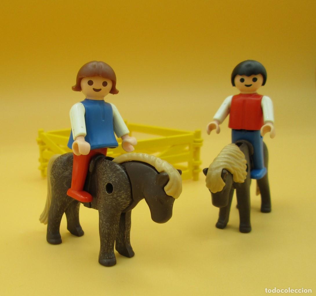 Playmobil: Ni&ntilde;os a caballo y vallas. Playmobil 1981 Geobra
