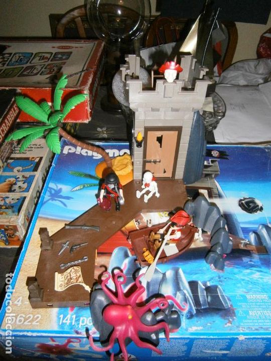 Playmobil: ESPECTACULAR TORRE DEL PIRATA CON MUELLE Y COMPLEMENTOS VARIOS - Foto 2