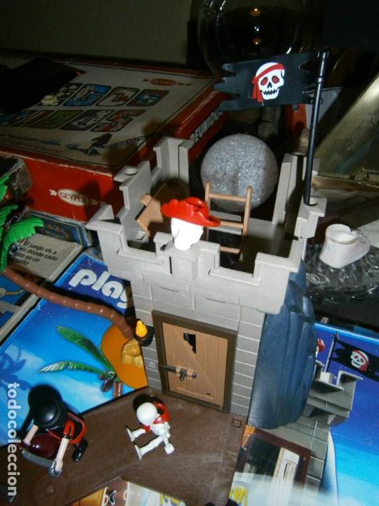 Playmobil: ESPECTACULAR TORRE DEL PIRATA CON MUELLE Y COMPLEMENTOS VARIOS - Foto 5