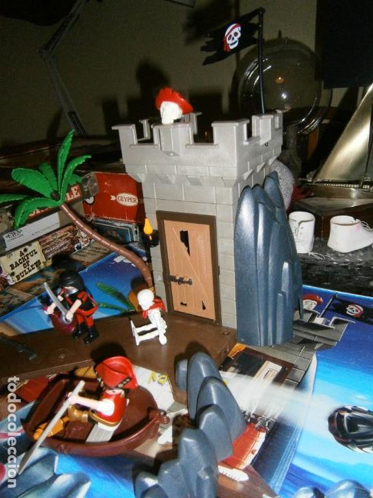 Playmobil: ESPECTACULAR TORRE DEL PIRATA CON MUELLE Y COMPLEMENTOS VARIOS - Foto 7